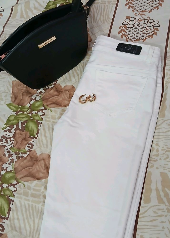 New White Skinny Jeans