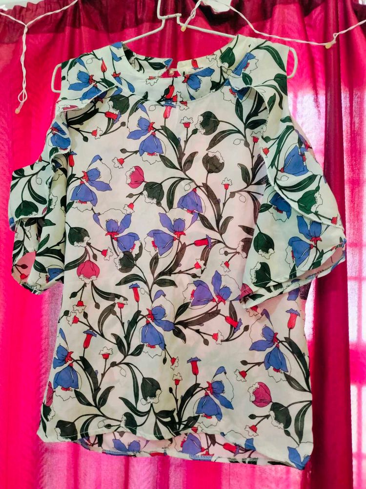 Floral Cold Shoulder Top