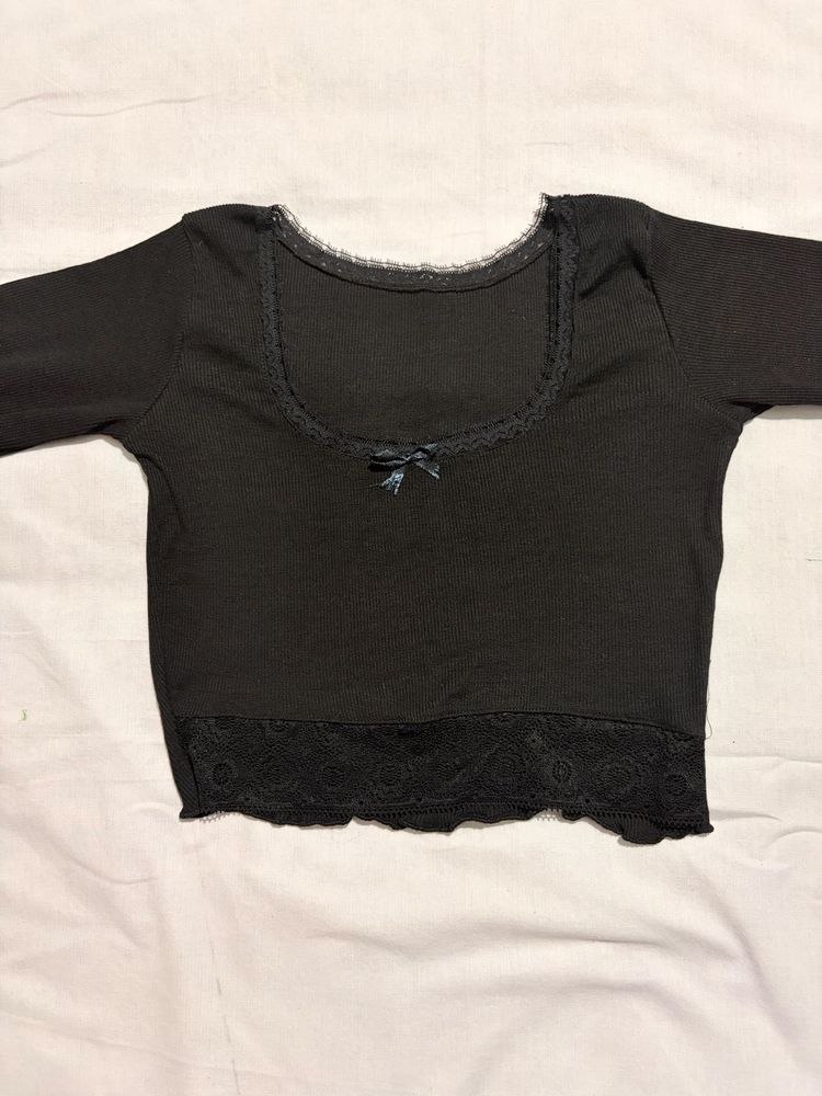 Cute Black Lace Trim Crop Top