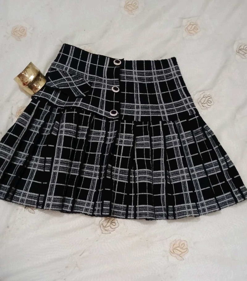 Plaid Pleated Mini Skirt