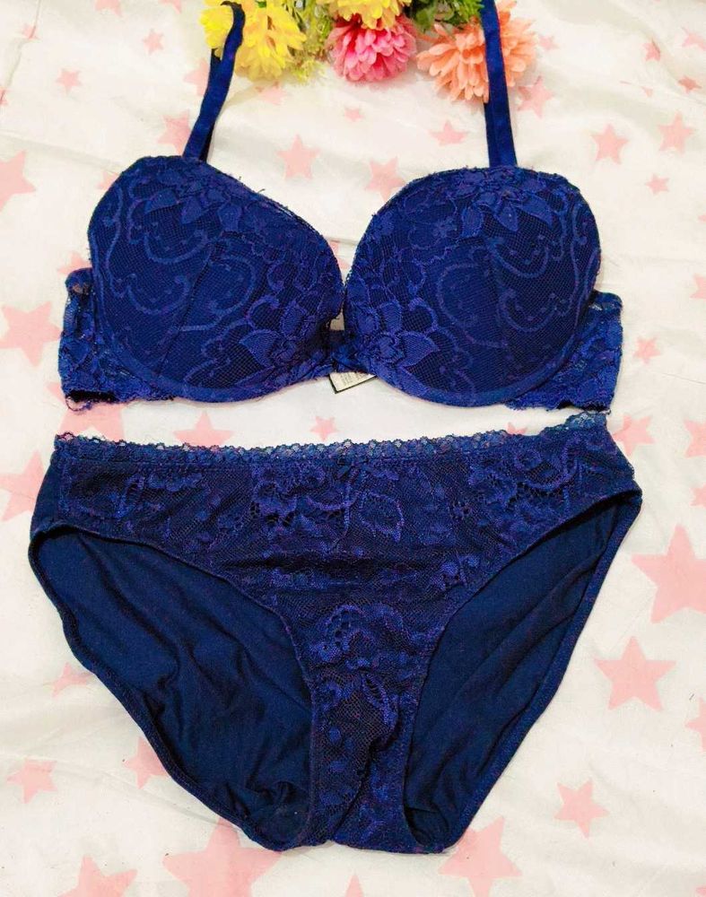 Lace Bra &amp; Panty Set
