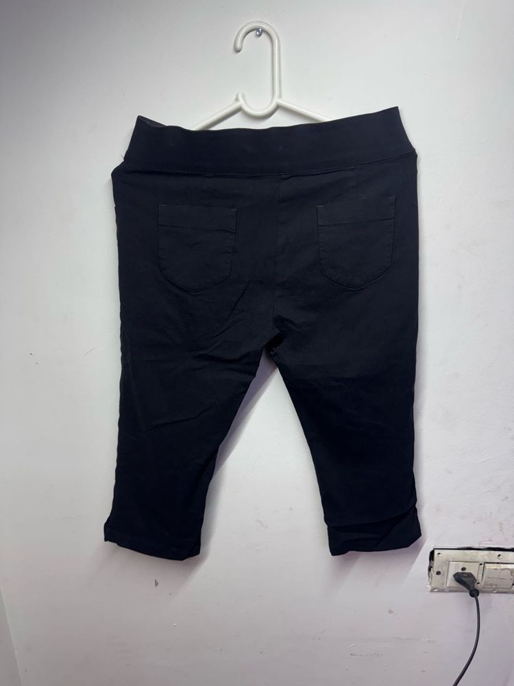 Black Capri Pants