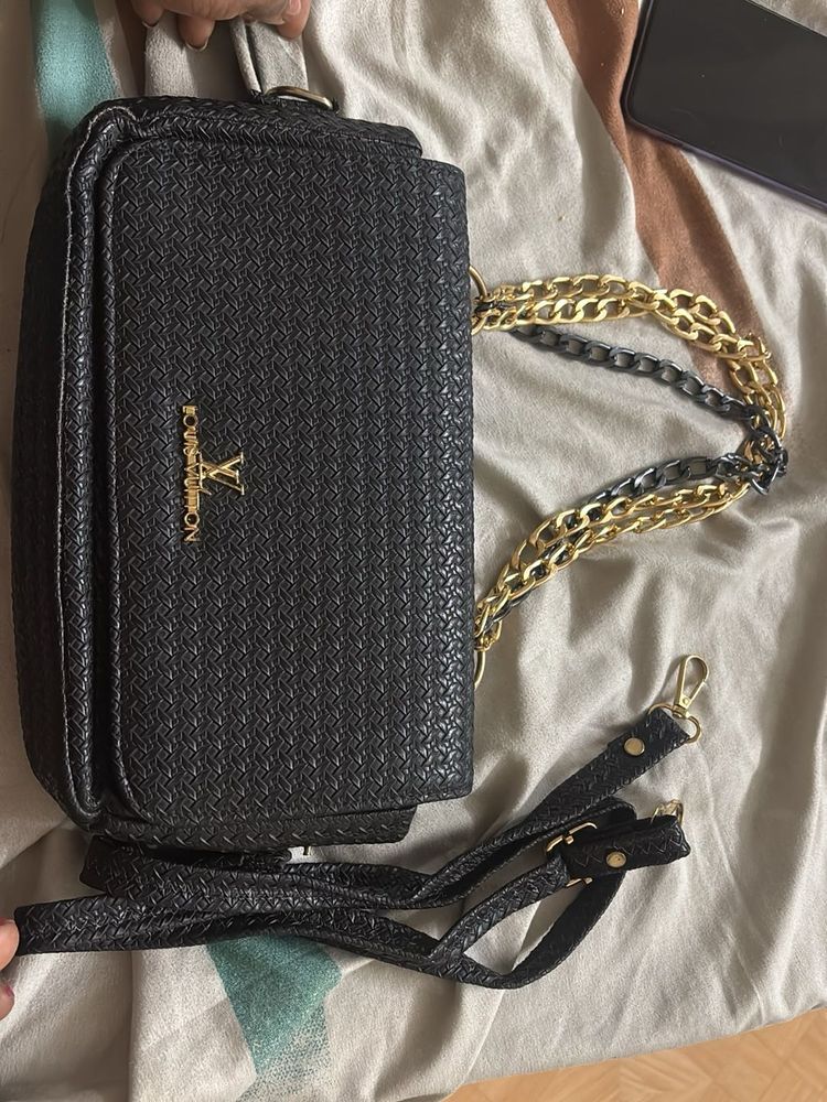 Chic Black Textured Handbag