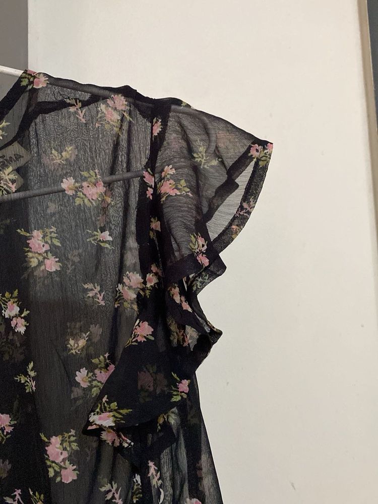 Floral Print Ruffle Sleeve Top