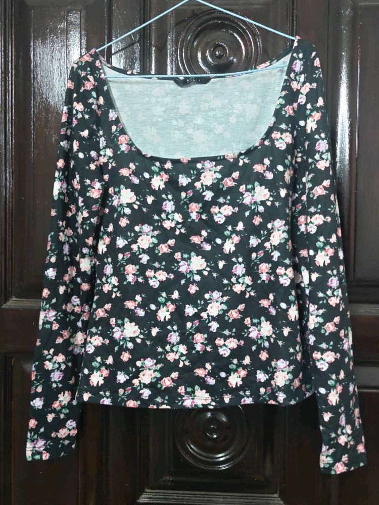 Floral Print Long Sleeve Top