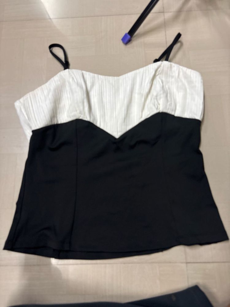 Chic Black &amp; White Camisole Top