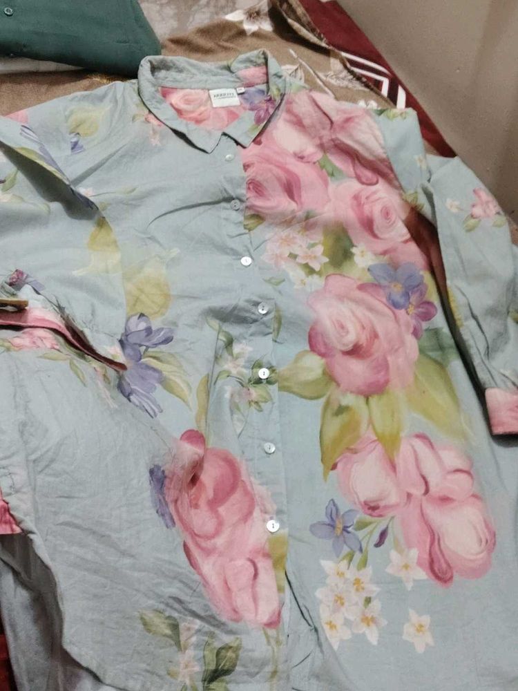 Light Blue Floral Print Button-Up Shirt