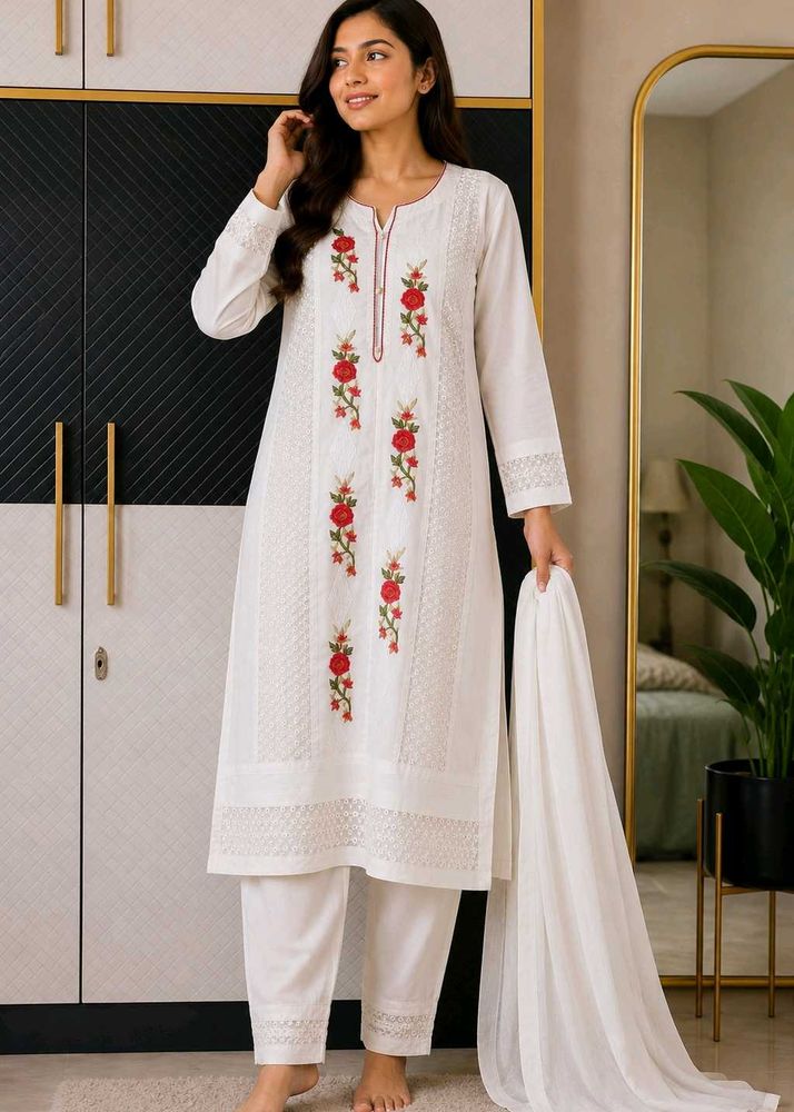 White Kurta With Red Floral Embroidery  🤍♥️