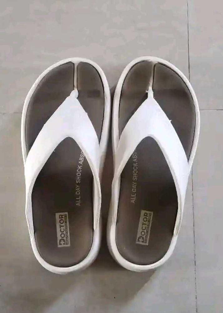 Comfortable White Flip Flops