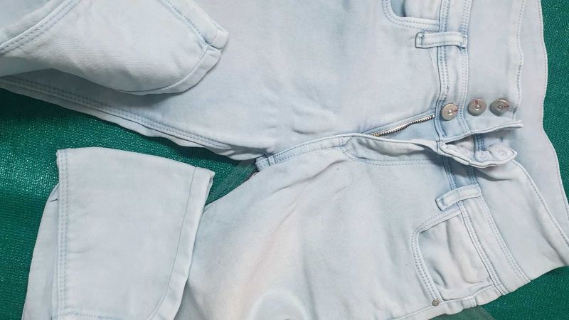 Light Wash Denim Jeans