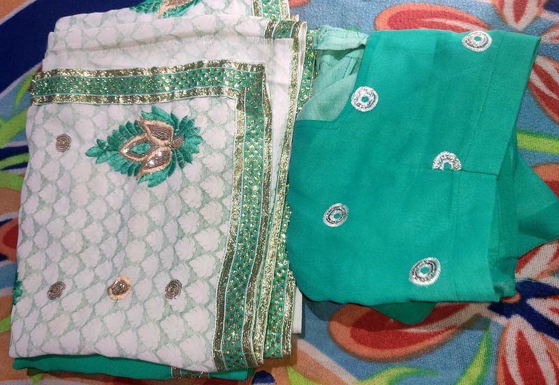 Embellished Saree with stitched Blouse Piece