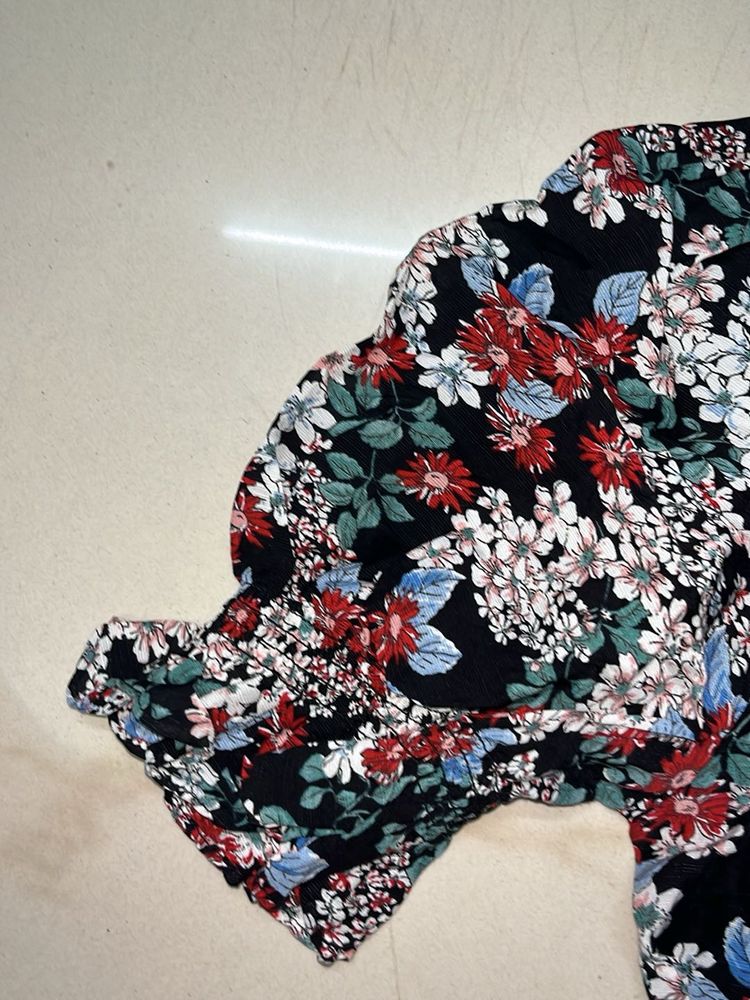 Chic Floral Print Puff Sleeve Top