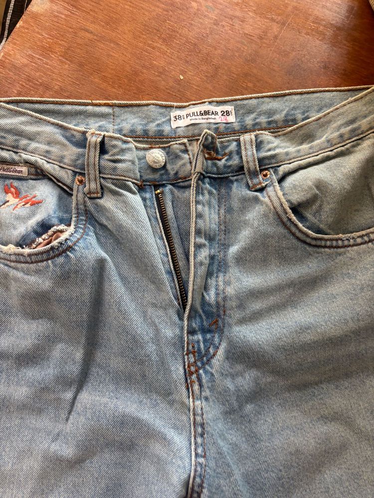 Pull &amp; Bear Light Wash Jeans