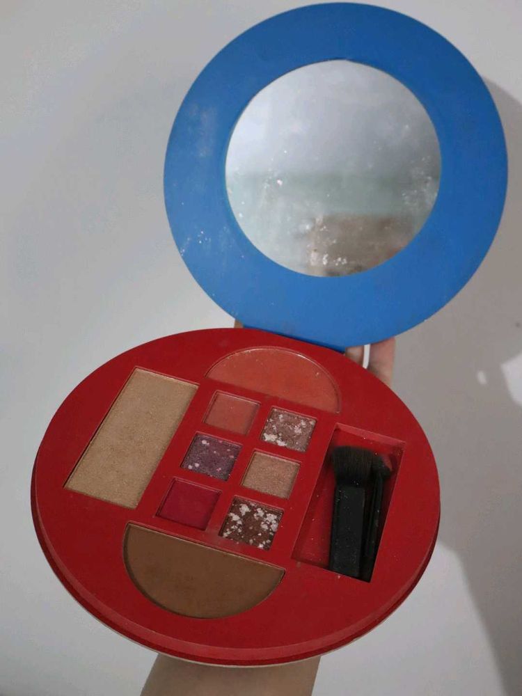 Sugar Eyes and Face Palette