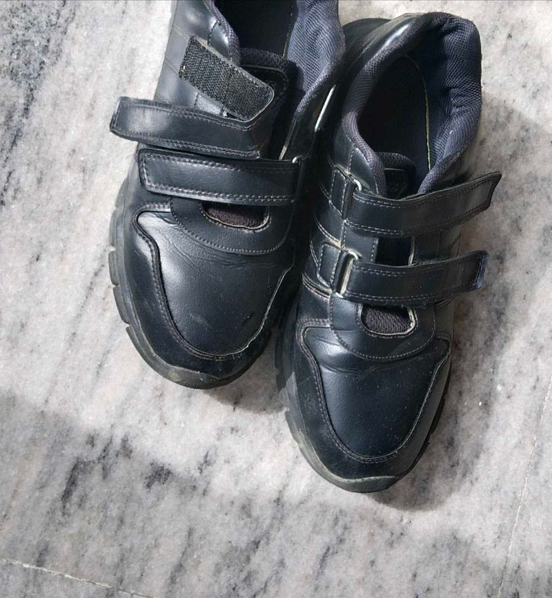 Black  School Shoes no damage UK9