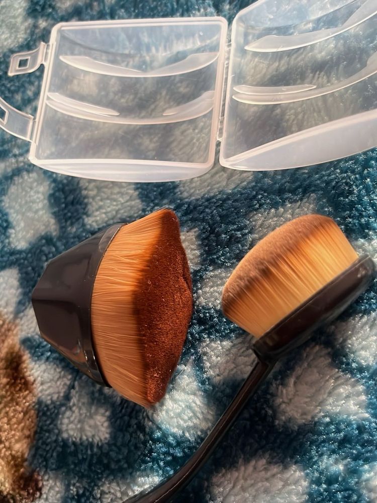 Foundation Brush