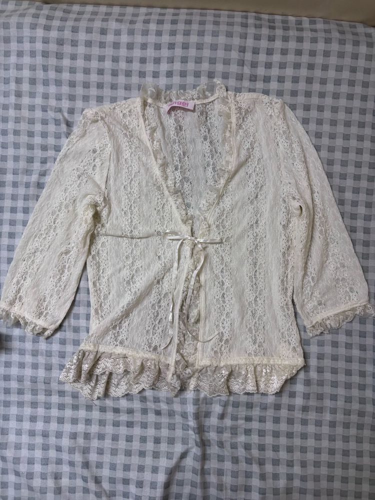 Elegant Lace Kimono Style Blouse
