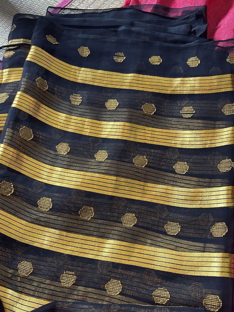 Elegant Navy Blue Saree with Gold Motifs