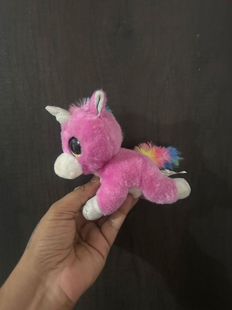 Spritz the Unicorn from Zuru Coco Surprise Co