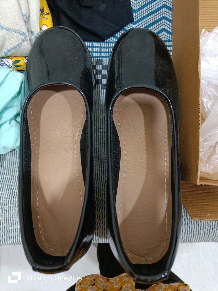 Black Ballet Flats40