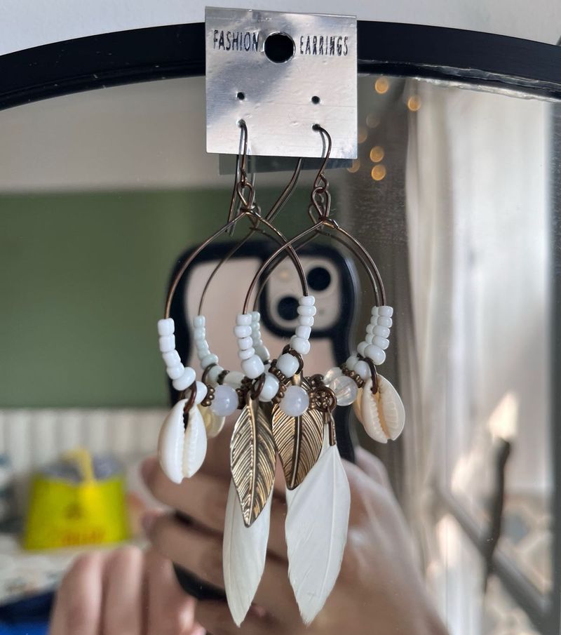 Thai Bohemian Shell &amp; Leaf Earrings 🐚