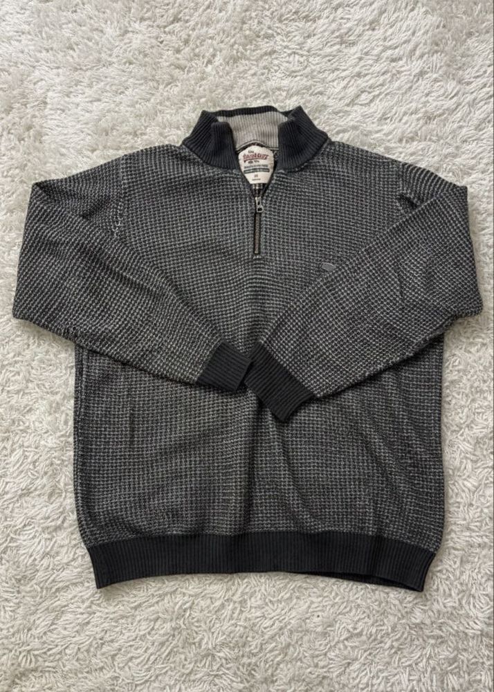 Textured Pullover Sweater