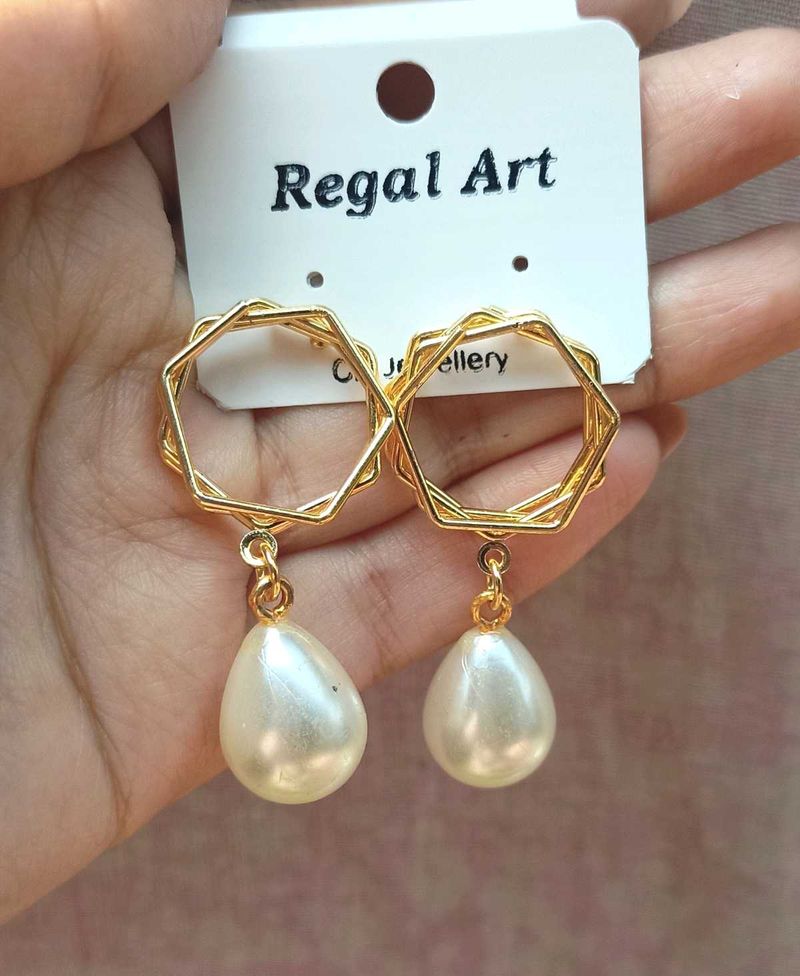 Elegant Gold Hexagon Pearl Drop Earrings