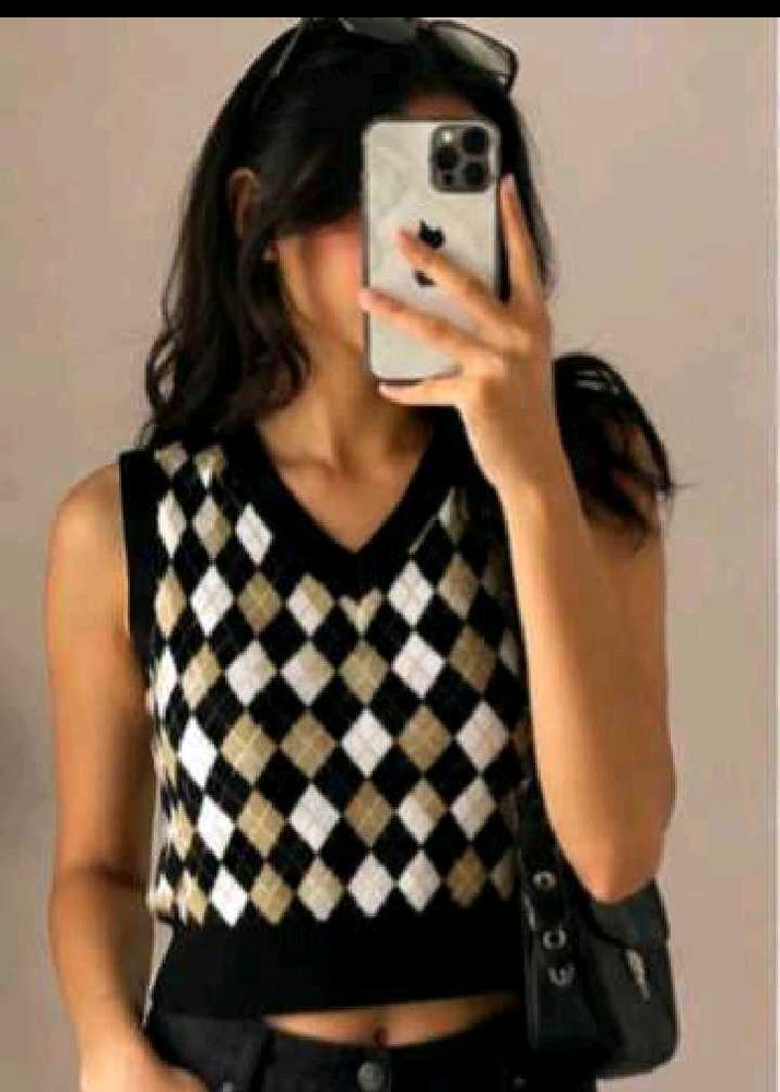 Argyle V-Neck Knit Vest