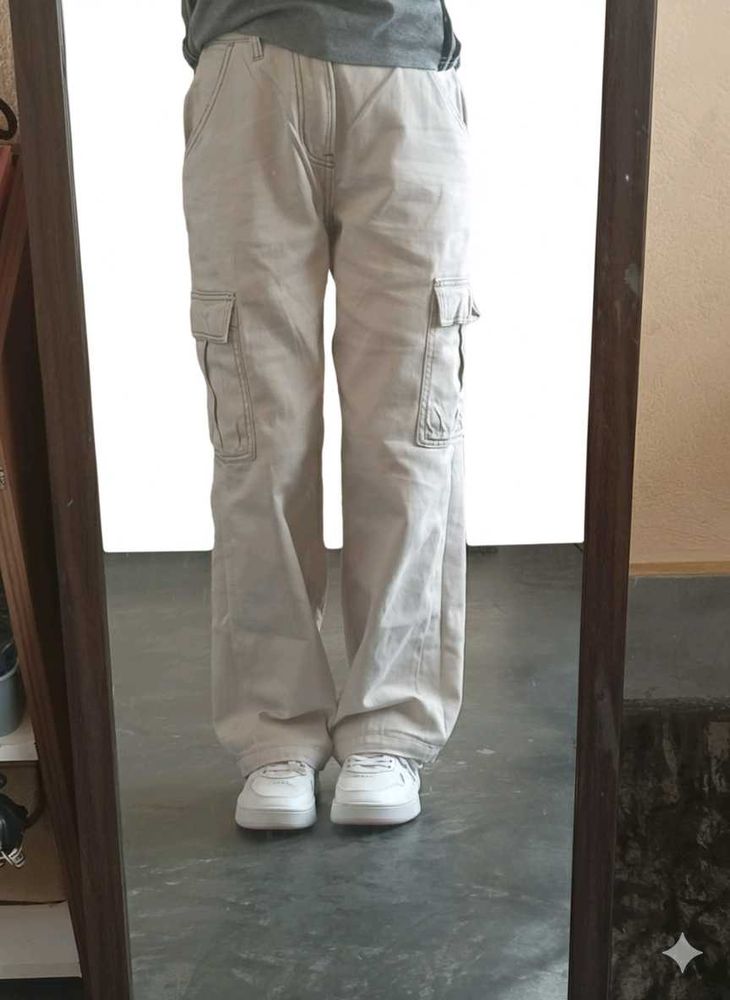 H&amp;M Beige Cargo Pants