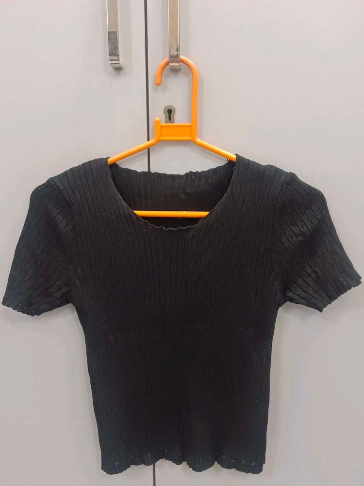 Black Ribbed Knit Crop Top