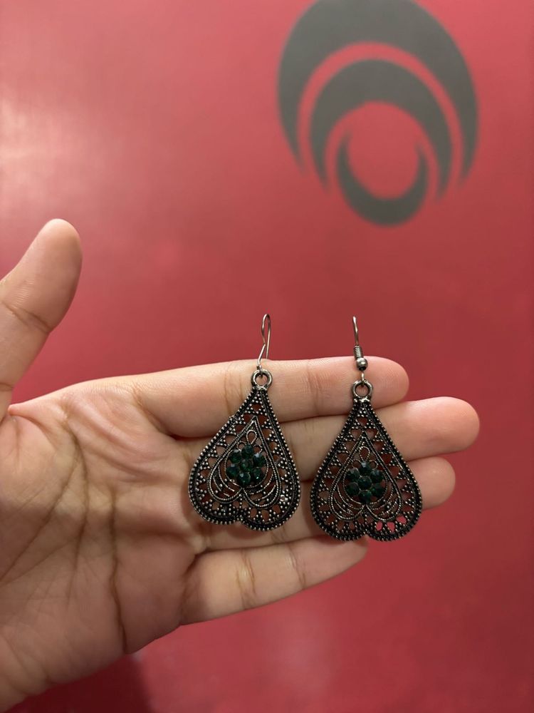 Beautiful Oxidised Silver &amp; Green Earrings