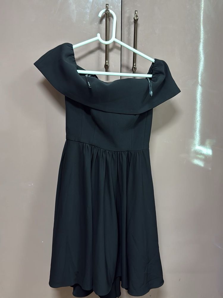 Elegant Black Off-Shoulder Dress