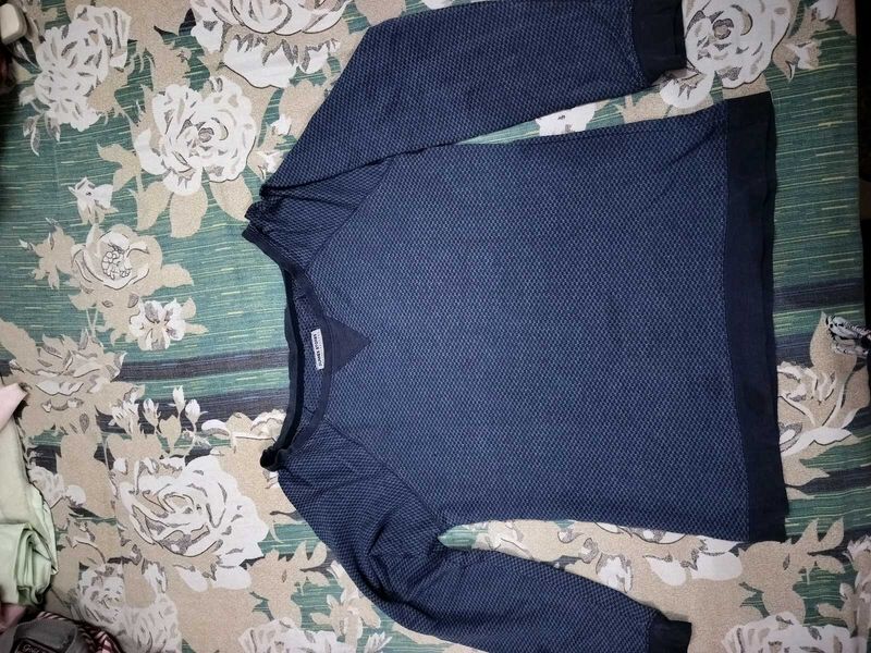 Navy Blue Patterned Sweatshirt