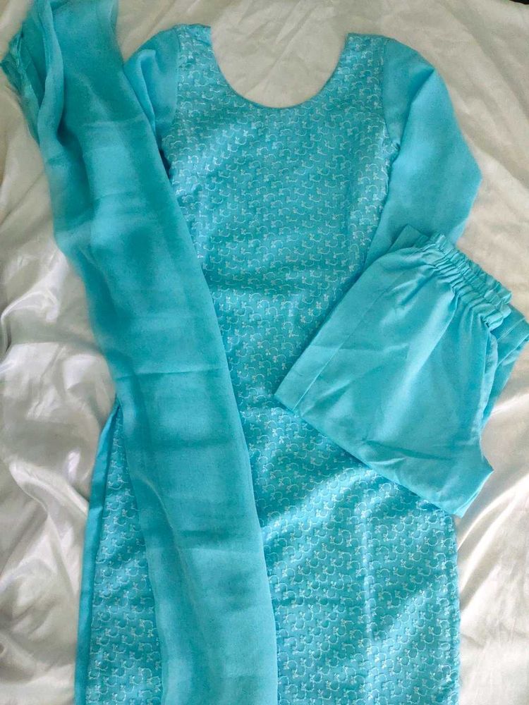 Sky Blue Suit Set 💙