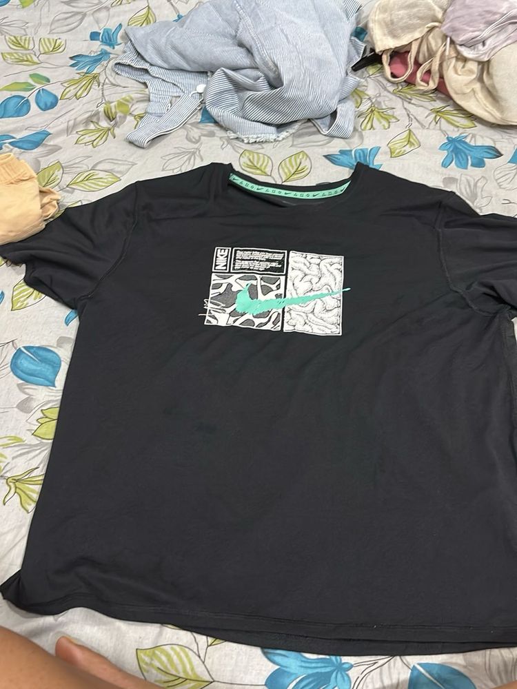 Nike sports T-shirt