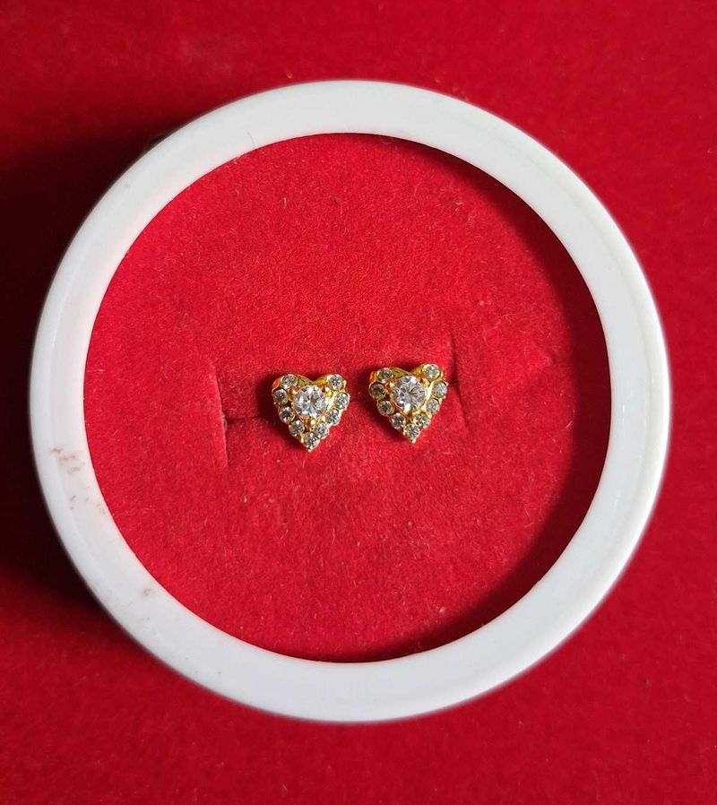 Heart Shaped Stud Earrings gold 22crt