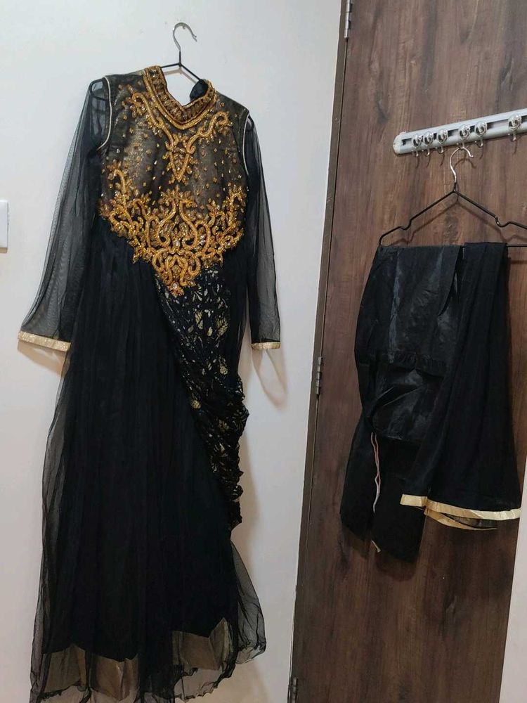 Elegant Black &amp; Gold Kurta Set