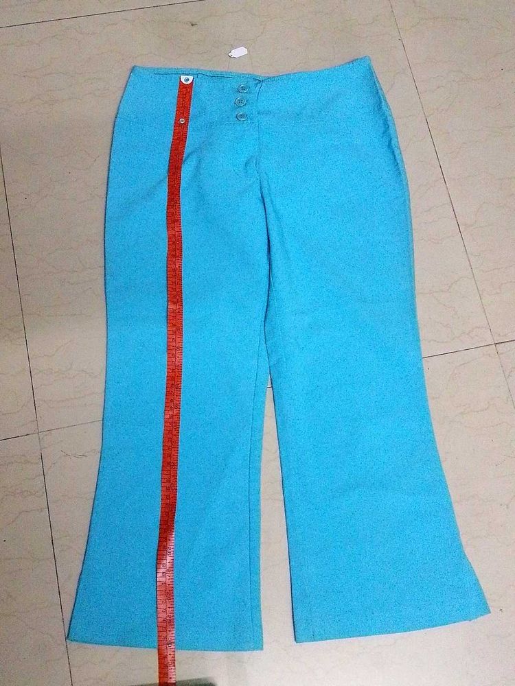 imported blue flaired capri pants