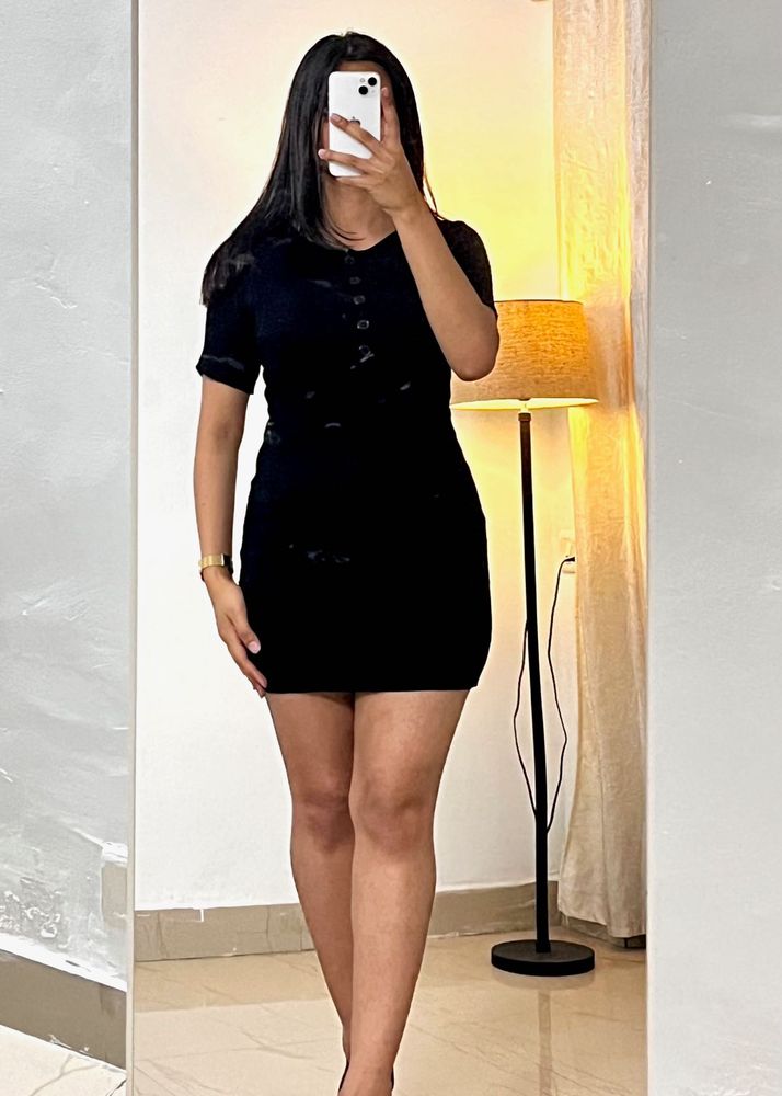 Chic Black Mini Dress