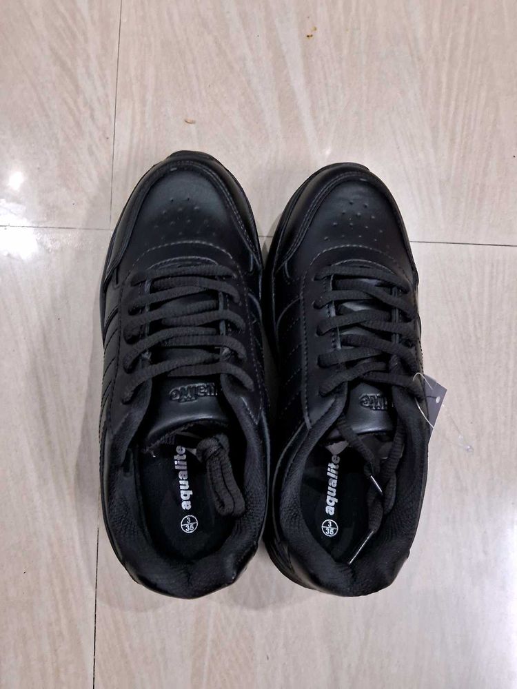 Black Casual Sneakers