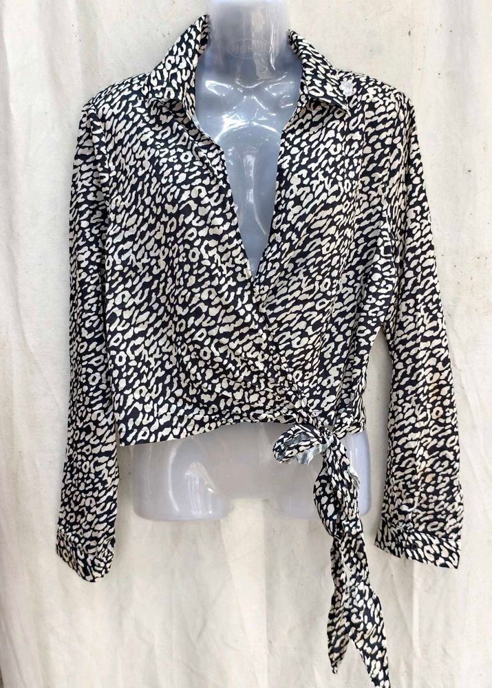 34209. Chic Animal Print Wrap Top