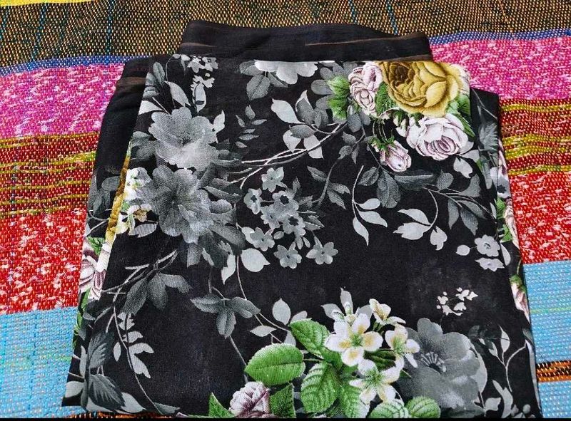 Elegant Black Floral Print Saree