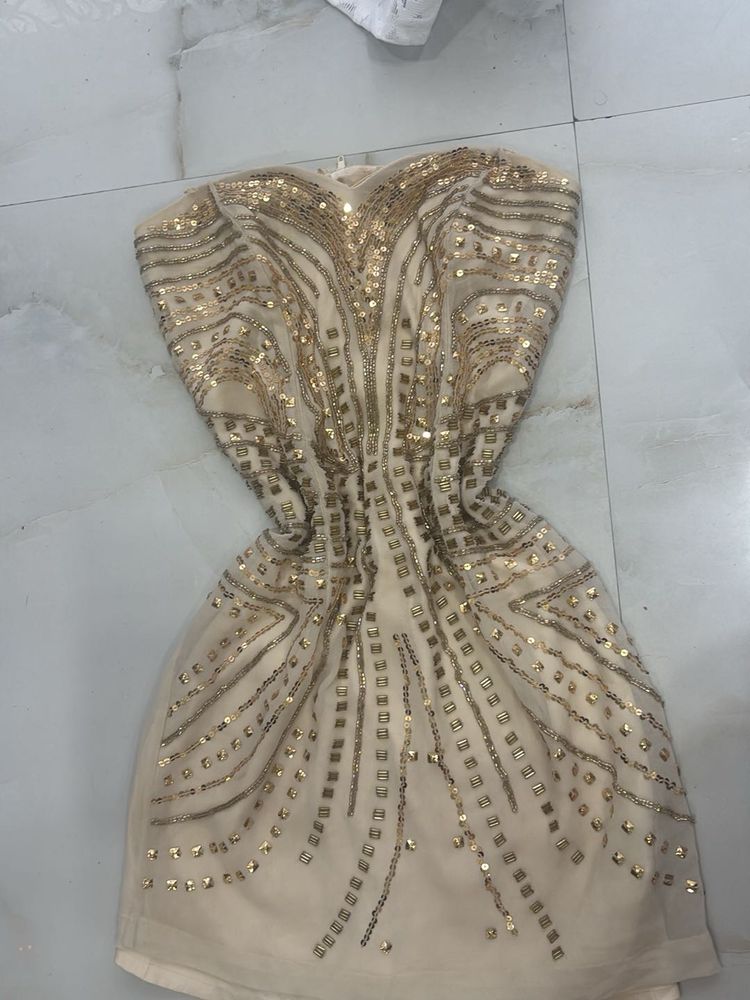 H&amp;M Sparkling Embellished Strapless Dress