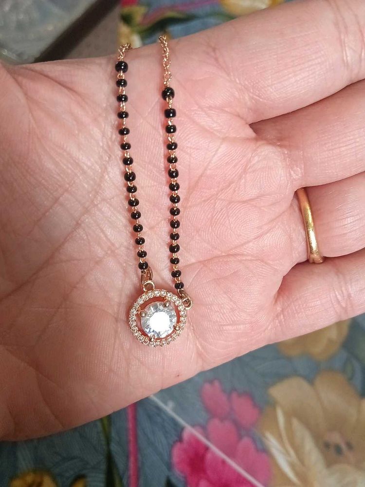 Sparkling Pendant Necklace