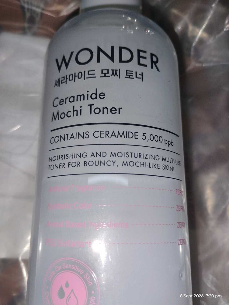 wonder ceramide mochi toner