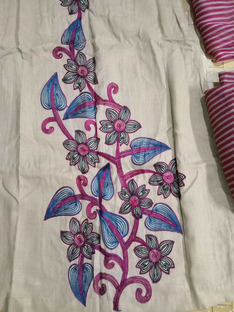 Embroidered New Looking Salwar Kameez