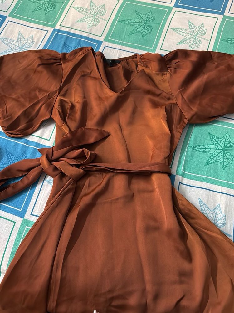 Brown Puff Sleeve Tie Waist Dress