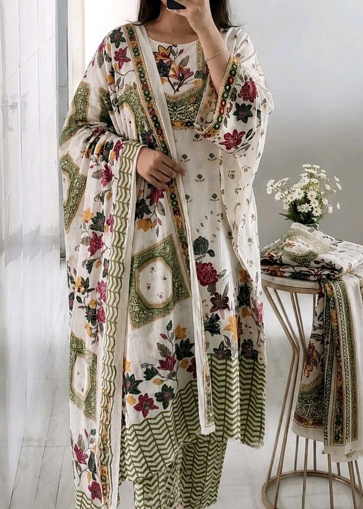 Beautiful Floral Kurta Set with Dupatta