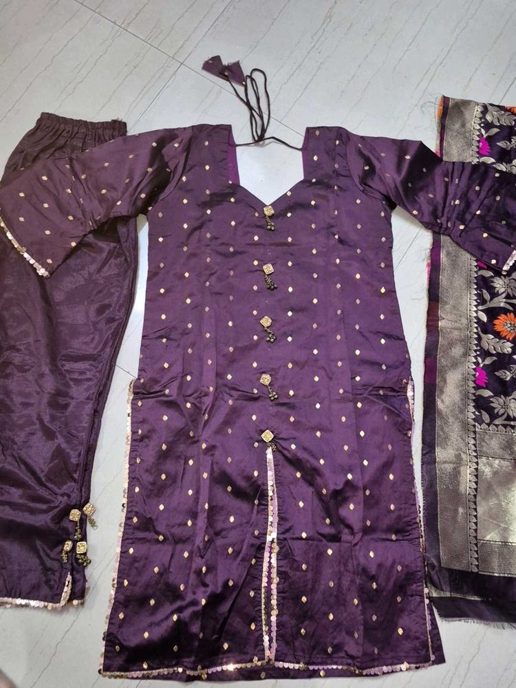 NEW Elegant Banarsi Kurta Set with Dupatta
