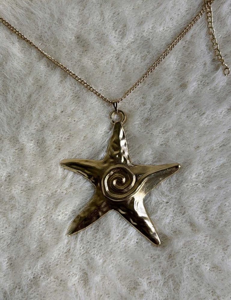 Gold Starfish Pendant Necklace ✨